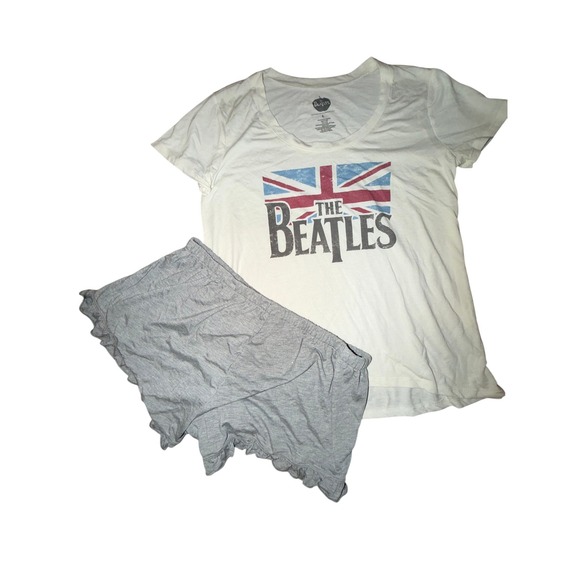 The Beatles Union Jack T Shirt And Lounge Shorts Set Women's, Size L, NWOT - Picture 2 of 7
